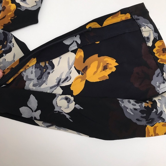 THEORY Viewpine Distressed Floral Pant - Picture 11 of 11